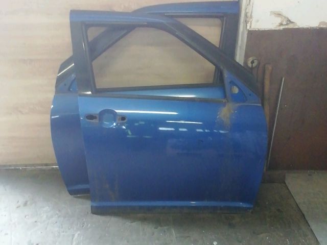 bontott SUZUKI SWIFT III Jobb első Ajtó (Üres lemez)