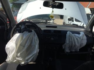 bontott SUZUKI SWIFT III Jobb első Ajtózár