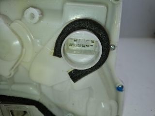 bontott SUZUKI SWIFT III Jobb első Ajtózár