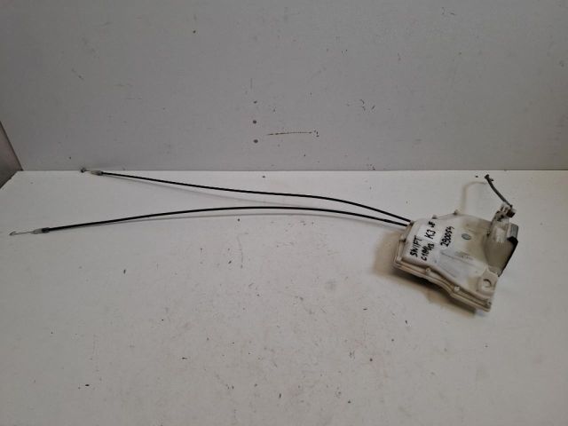 bontott SUZUKI SWIFT III Jobb első Ajtózár