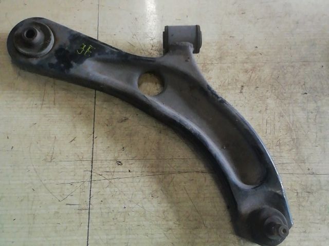 bontott SUZUKI SWIFT III Jobb első Alsó Első Lengőkar