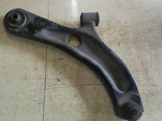 bontott SUZUKI SWIFT III Jobb első Alsó Első Lengőkar