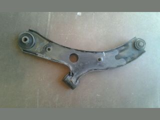 bontott SUZUKI SWIFT III Jobb első Alsó Első Lengőkar