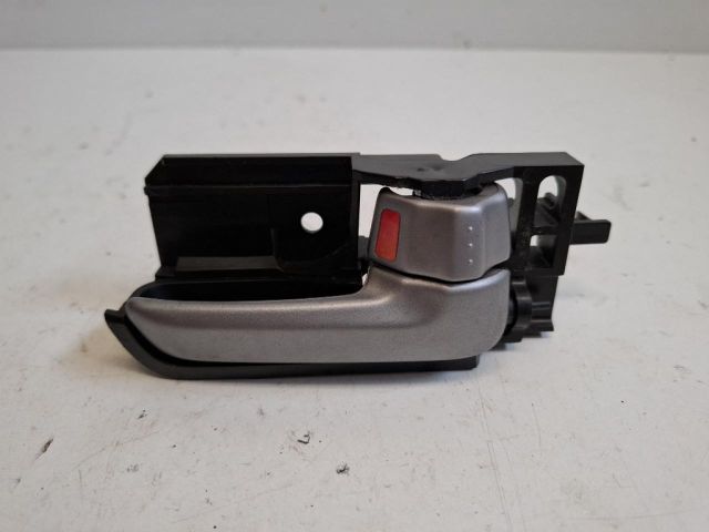 bontott SUZUKI SWIFT III Jobb első Belső Kilincs