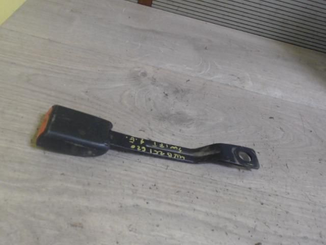 bontott SUZUKI SWIFT III Jobb első Biztonsági Öv Csat