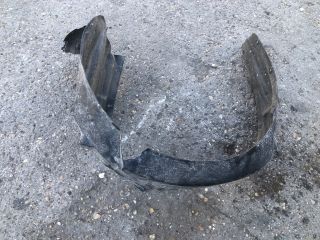 bontott SUZUKI SWIFT III Jobb első Dobbetét (Kerékjárati, Műanyag)