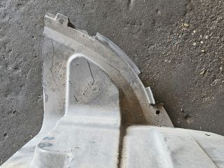 bontott SUZUKI SWIFT III Jobb első Dobbetét (Kerékjárati, Műanyag)