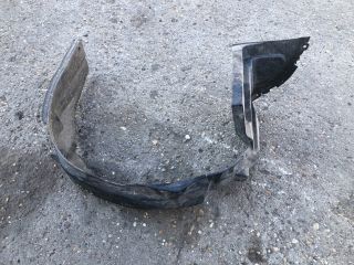 bontott SUZUKI SWIFT III Jobb első Dobbetét (Kerékjárati, Műanyag)