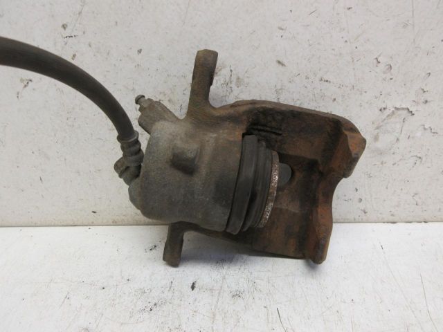 bontott SUZUKI SWIFT III Jobb első Féknyereg Munkahengerrel