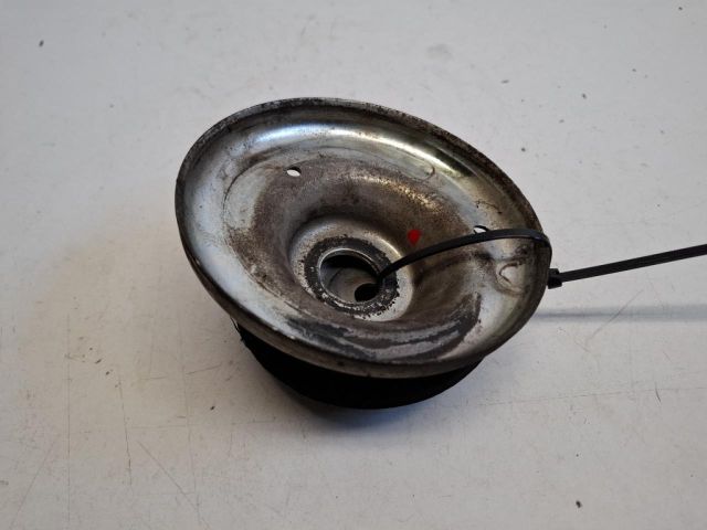 bontott SUZUKI SWIFT III Jobb első Felső Rugótányér