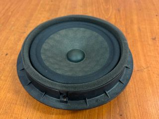 bontott SUZUKI SWIFT III Jobb első Hangszóró