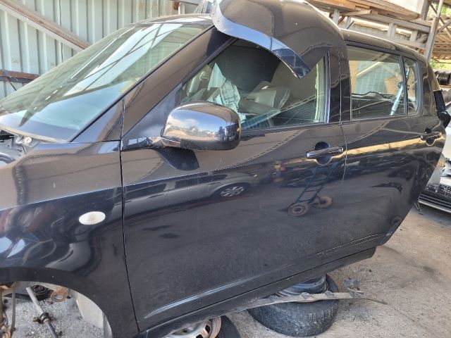 bontott SUZUKI SWIFT III Jobb első Kapaszkodó (Felső)