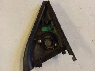 bontott SUZUKI SWIFT III Jobb első Kis Hangszóró Burkolat