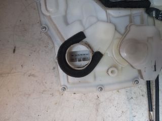 bontott SUZUKI SWIFT III Jobb első Központizár Motor