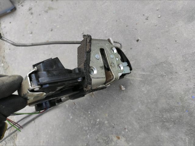 bontott SUZUKI SWIFT III Jobb első Központizár Motor