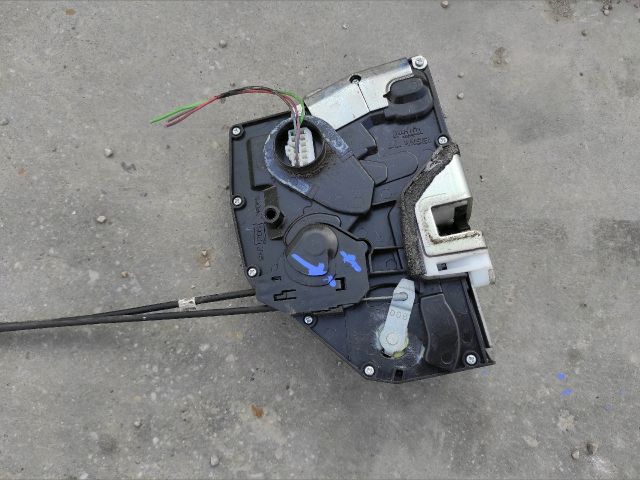 bontott SUZUKI SWIFT III Jobb első Központizár Motor