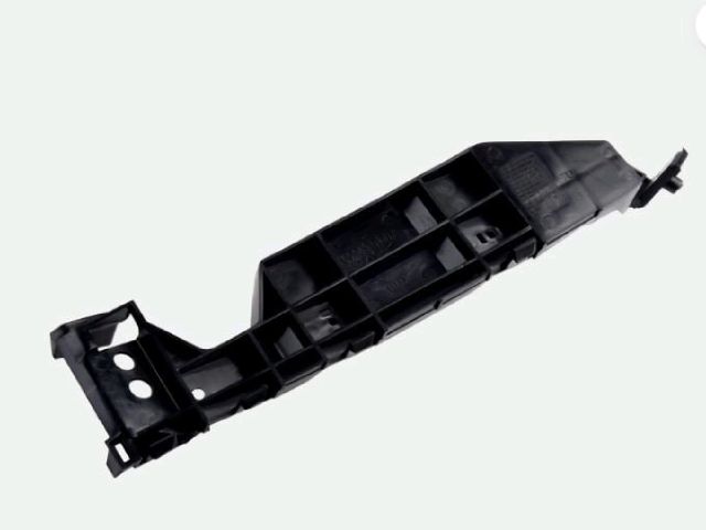 bontott SUZUKI SWIFT III Jobb első Oldal Lökhárító Tartó (Műanyag)