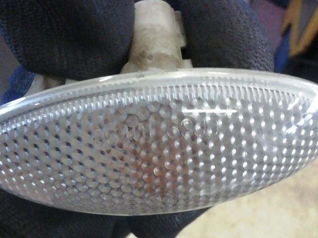 bontott SUZUKI SWIFT III Jobb első Sárvédő Irányjelző