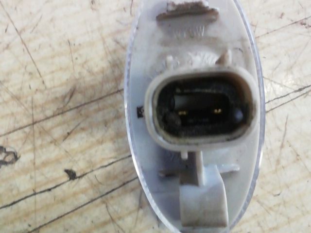 bontott SUZUKI SWIFT III Jobb első Sárvédő Irányjelző