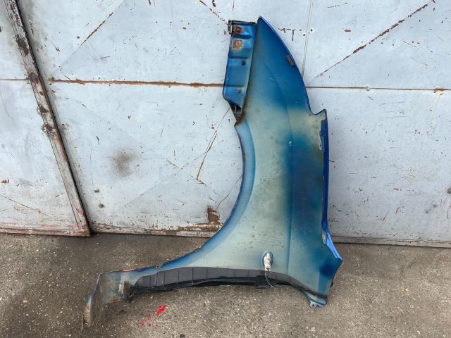 bontott SUZUKI SWIFT III Jobb első Sárvédő