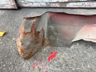 bontott SUZUKI SWIFT III Jobb első Sárvédő