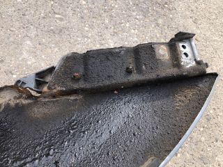 bontott SUZUKI SWIFT III Jobb első Sárvédő