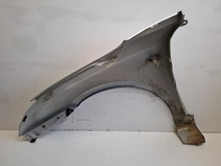 bontott SUZUKI SWIFT III Jobb első Sárvédő