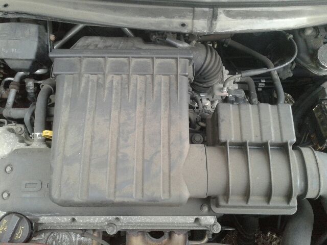 bontott SUZUKI SWIFT III Jobb első Ülés