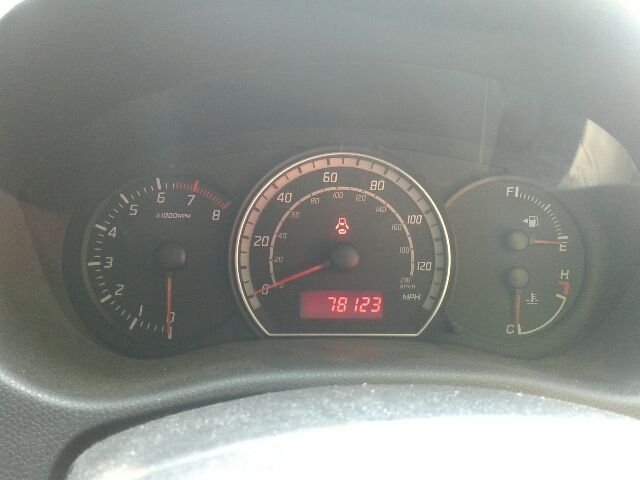 bontott SUZUKI SWIFT III Jobb első Ülés