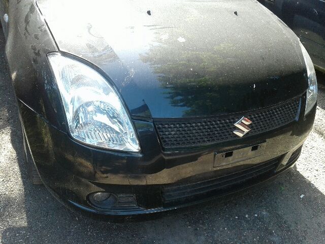 bontott SUZUKI SWIFT III Jobb első Ülés