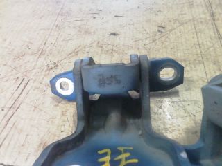 bontott SUZUKI SWIFT III Jobb első Zsanér