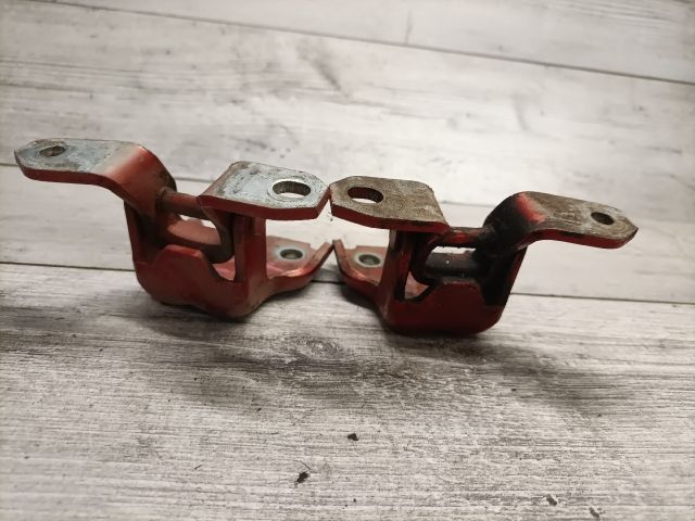 bontott SUZUKI SWIFT III Jobb első Zsanér