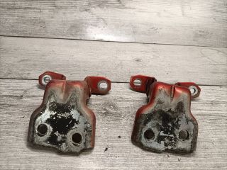 bontott SUZUKI SWIFT III Jobb első Zsanér