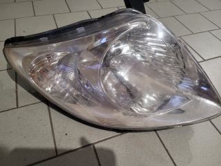 bontott SUZUKI SWIFT III Jobb Fényszóró