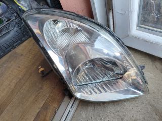 bontott SUZUKI SWIFT III Jobb Fényszóró