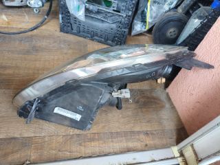 bontott SUZUKI SWIFT III Jobb Fényszóró