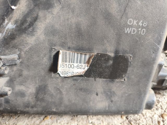 bontott SUZUKI SWIFT III Jobb Fényszóró