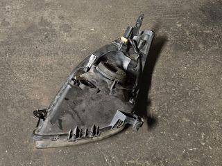 bontott SUZUKI SWIFT III Jobb Fényszóró