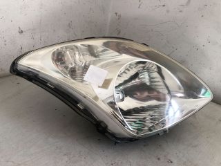 bontott SUZUKI SWIFT III Jobb Fényszóró