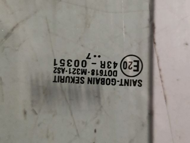 bontott SUZUKI SWIFT III Jobb hátsó Ablak