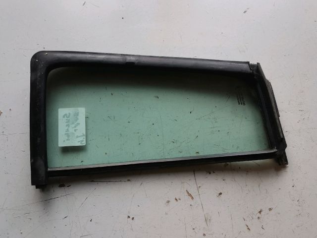 bontott SUZUKI SWIFT III Jobb hátsó Ablak