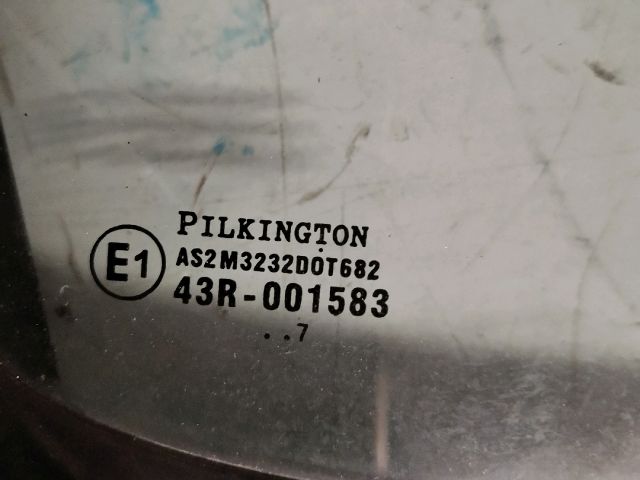 bontott SUZUKI SWIFT III Jobb hátsó Ablak