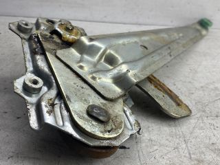 bontott SUZUKI SWIFT III Jobb hátsó Ablakemelő Szerkezet (Elektromos)