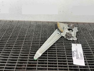 bontott SUZUKI SWIFT III Jobb hátsó Ablakemelő Szerkezet (Elektromos)