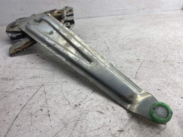 bontott SUZUKI SWIFT III Jobb hátsó Ablakemelő Szerkezet (Elektromos)