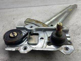 bontott SUZUKI SWIFT III Jobb hátsó Ablakemelő Szerkezet (Elektromos)