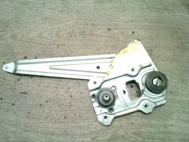 bontott SUZUKI SWIFT III Jobb hátsó Ablakemelő Szerkezet (Mechanikus)