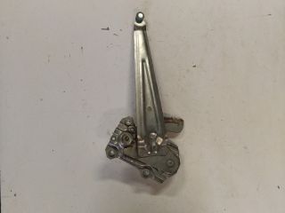 bontott SUZUKI SWIFT III Jobb hátsó Ablakemelő Szerkezet (Mechanikus)