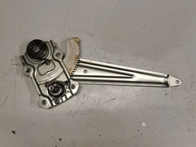 bontott SUZUKI SWIFT III Jobb hátsó Ablakemelő Szerkezet (Mechanikus)