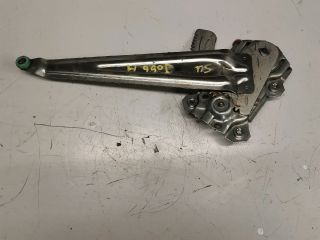 bontott SUZUKI SWIFT III Jobb hátsó Ablakemelő Szerkezet (Mechanikus)